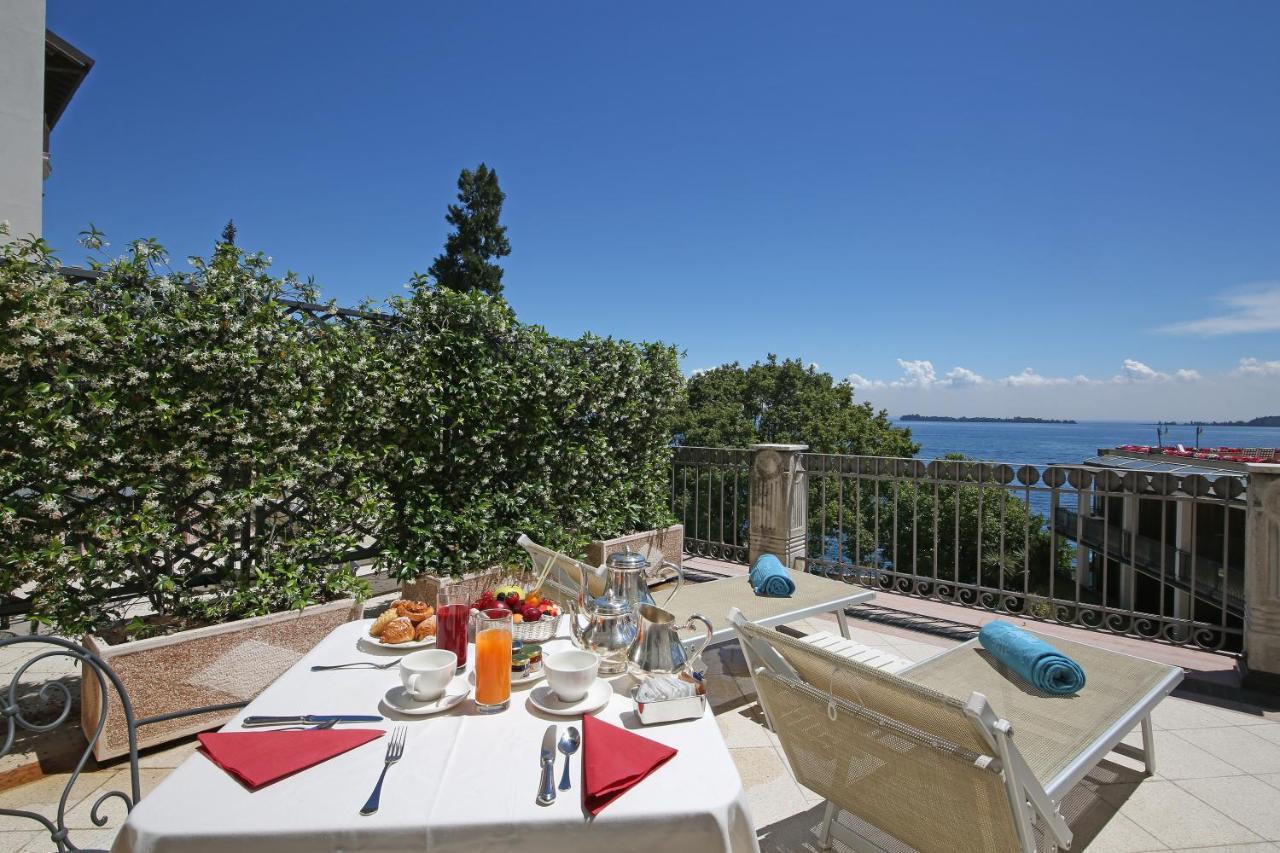 Hotel Savoy Palace Gardone Riviera Exterior photo