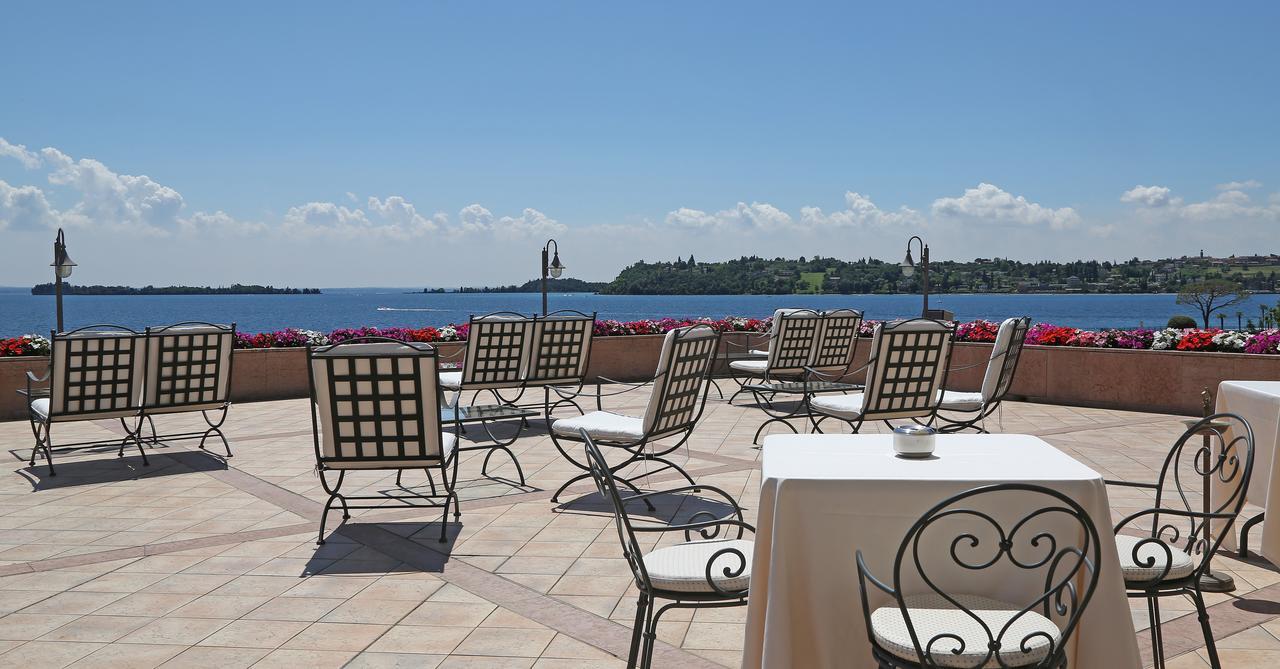 Hotel Savoy Palace Gardone Riviera Exterior photo