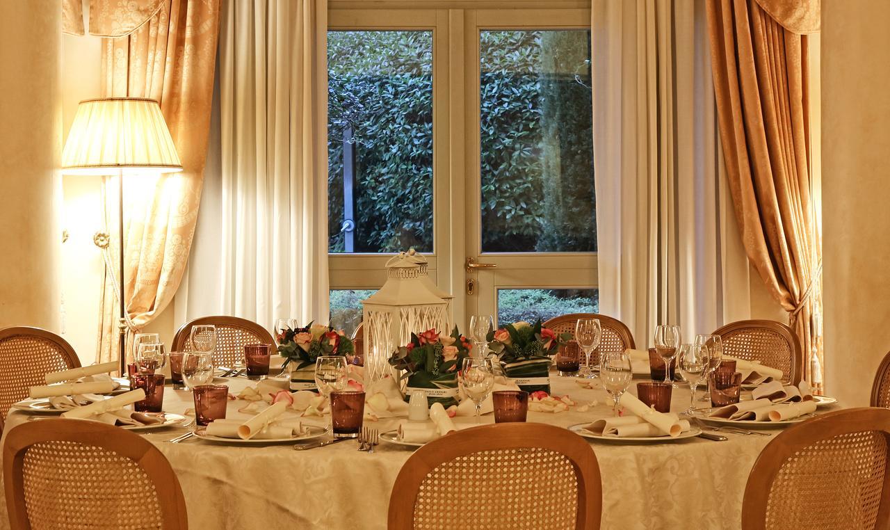 Hotel Savoy Palace Gardone Riviera Exterior photo