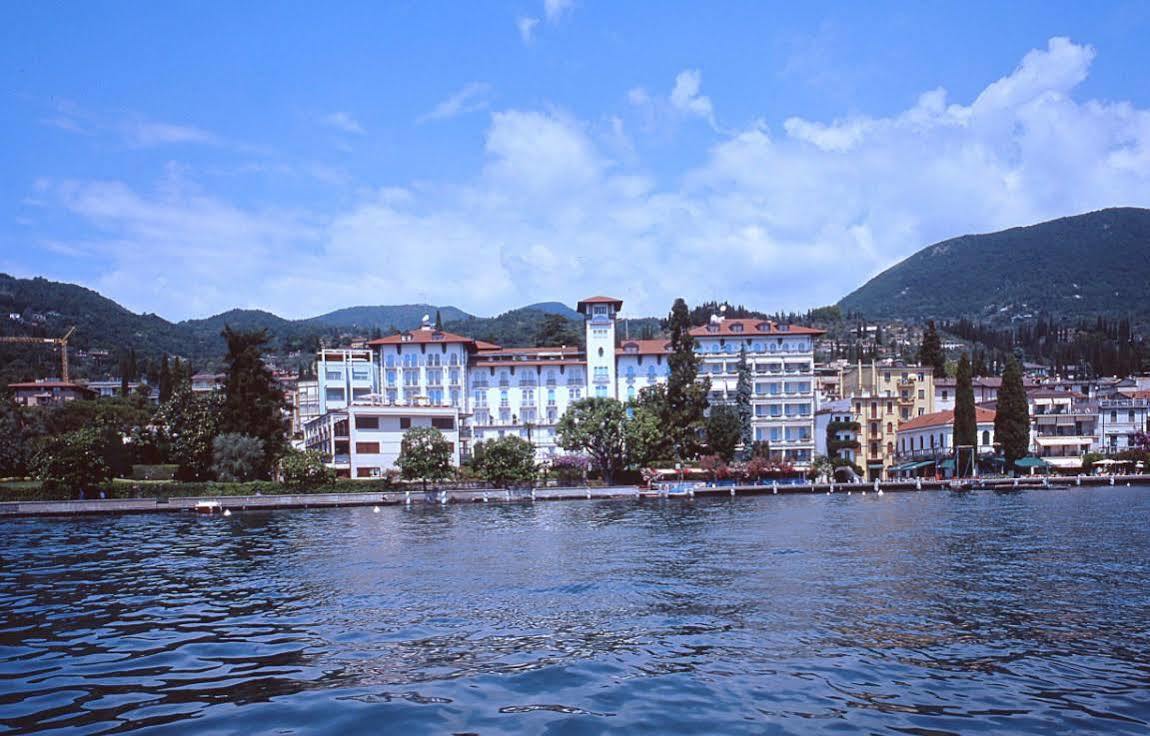 Hotel Savoy Palace Gardone Riviera Exterior photo