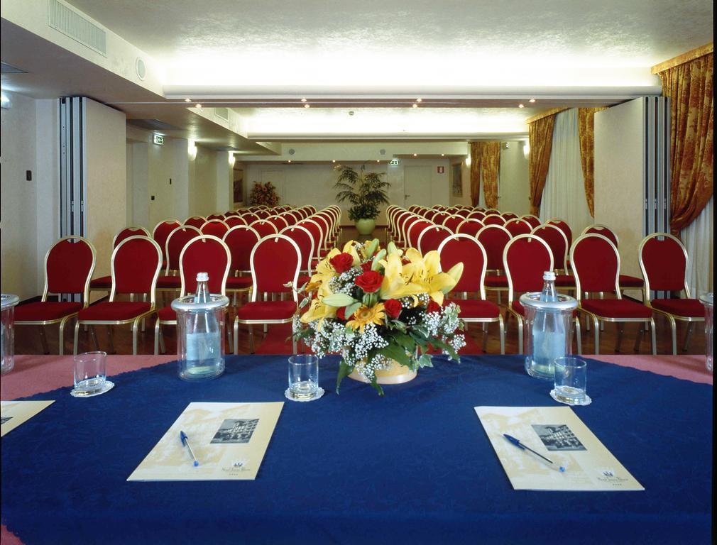 Hotel Savoy Palace Gardone Riviera Exterior photo