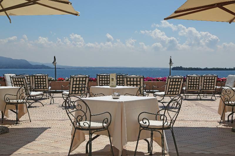 Hotel Savoy Palace Gardone Riviera Exterior photo