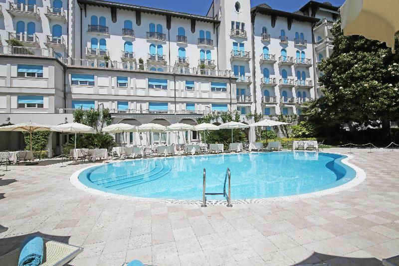 Hotel Savoy Palace Gardone Riviera Exterior photo
