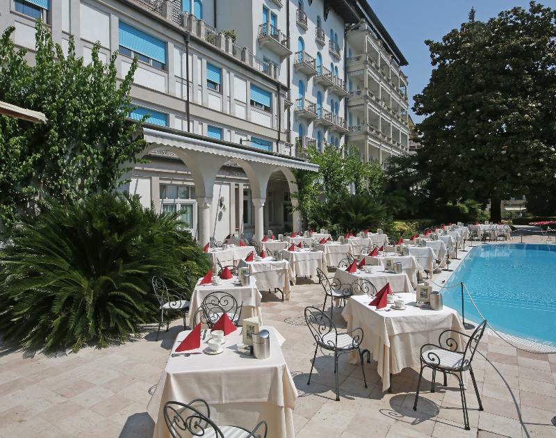 Hotel Savoy Palace Gardone Riviera Exterior photo